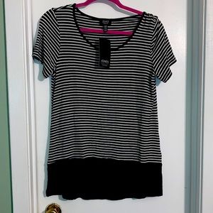 Women's Jones New York short sleeve striped shirt
